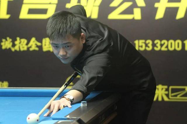 当场面陷入 当场面陷入