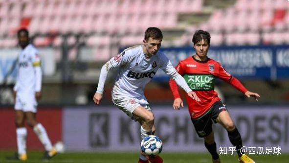 小组赛中展 小组赛中展